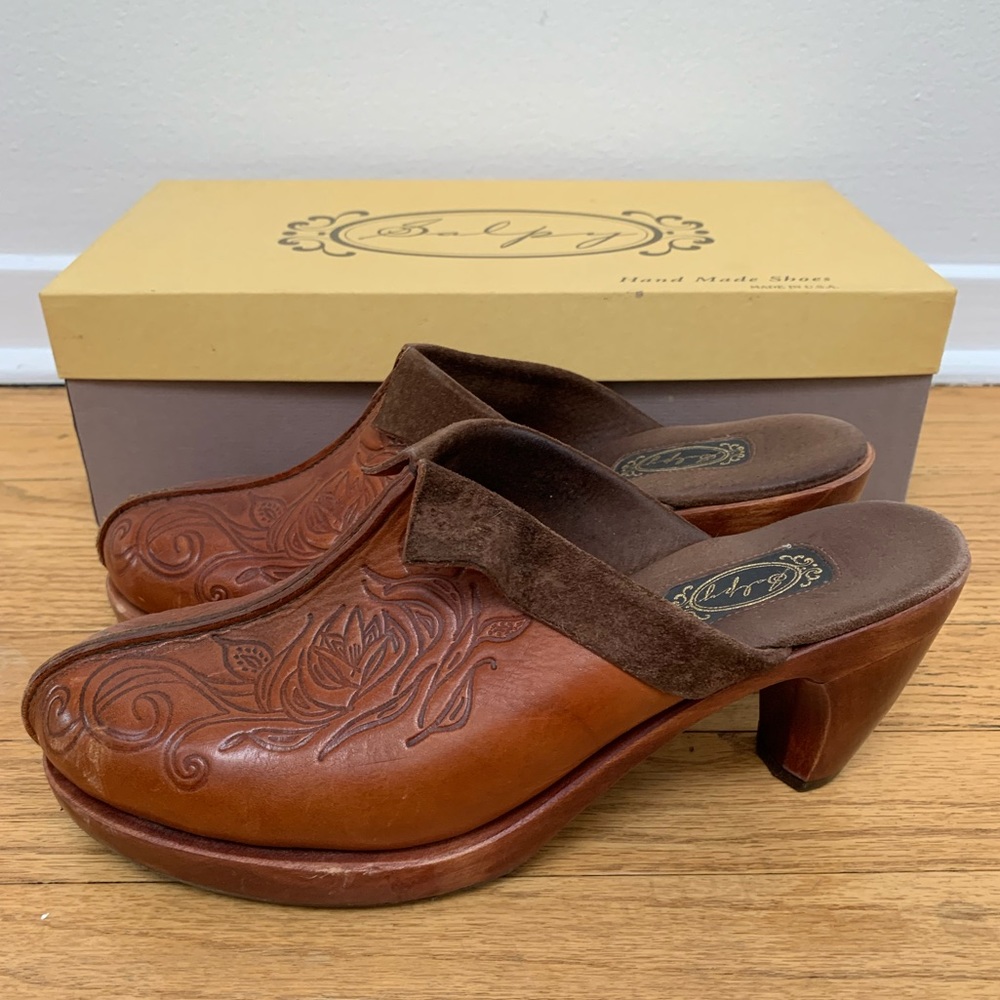 Salpy Leather Clog